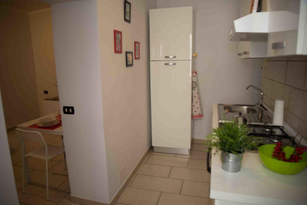 Carol House Apartment Наполи Екстериор снимка