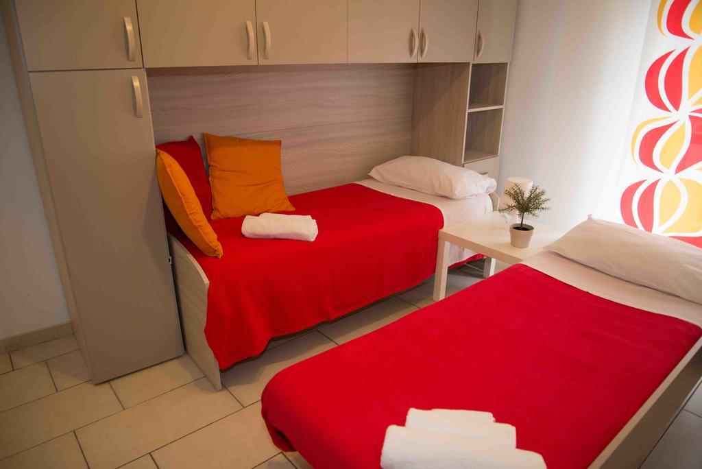 Carol House Apartment Наполи Екстериор снимка